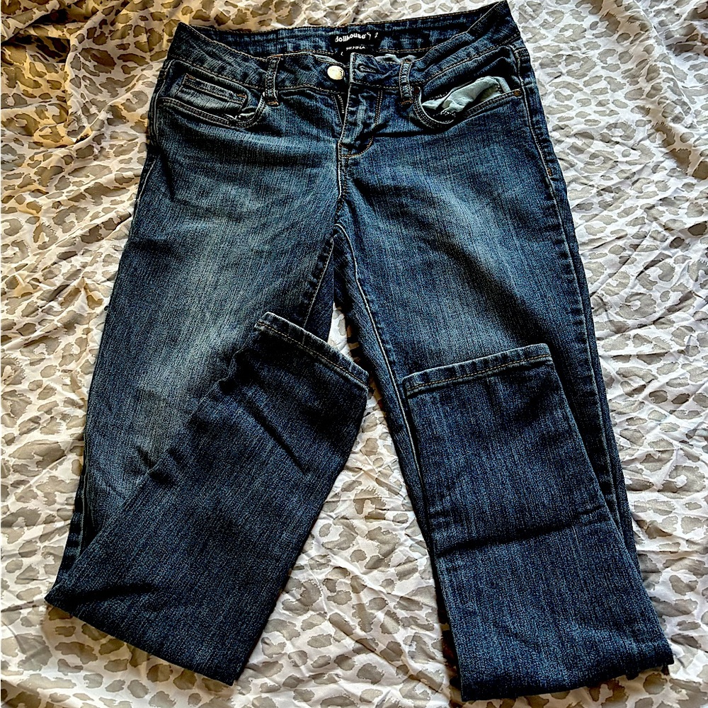 Dollhouse jeans
Size:4
Inseam: 24.5 in.
Outseam: 35in.
Waist: 13in.